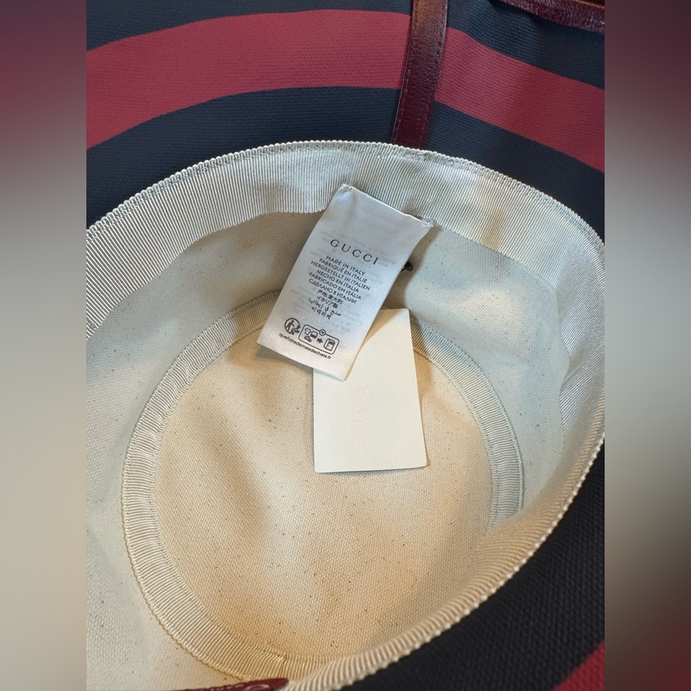 New Authentic Gucci Logo Bucket Hat Red White - Picture 9 of 13
